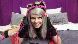 Sweet Emo girl Vasya Sylvia tests her holes for strength dp creampie sesh
